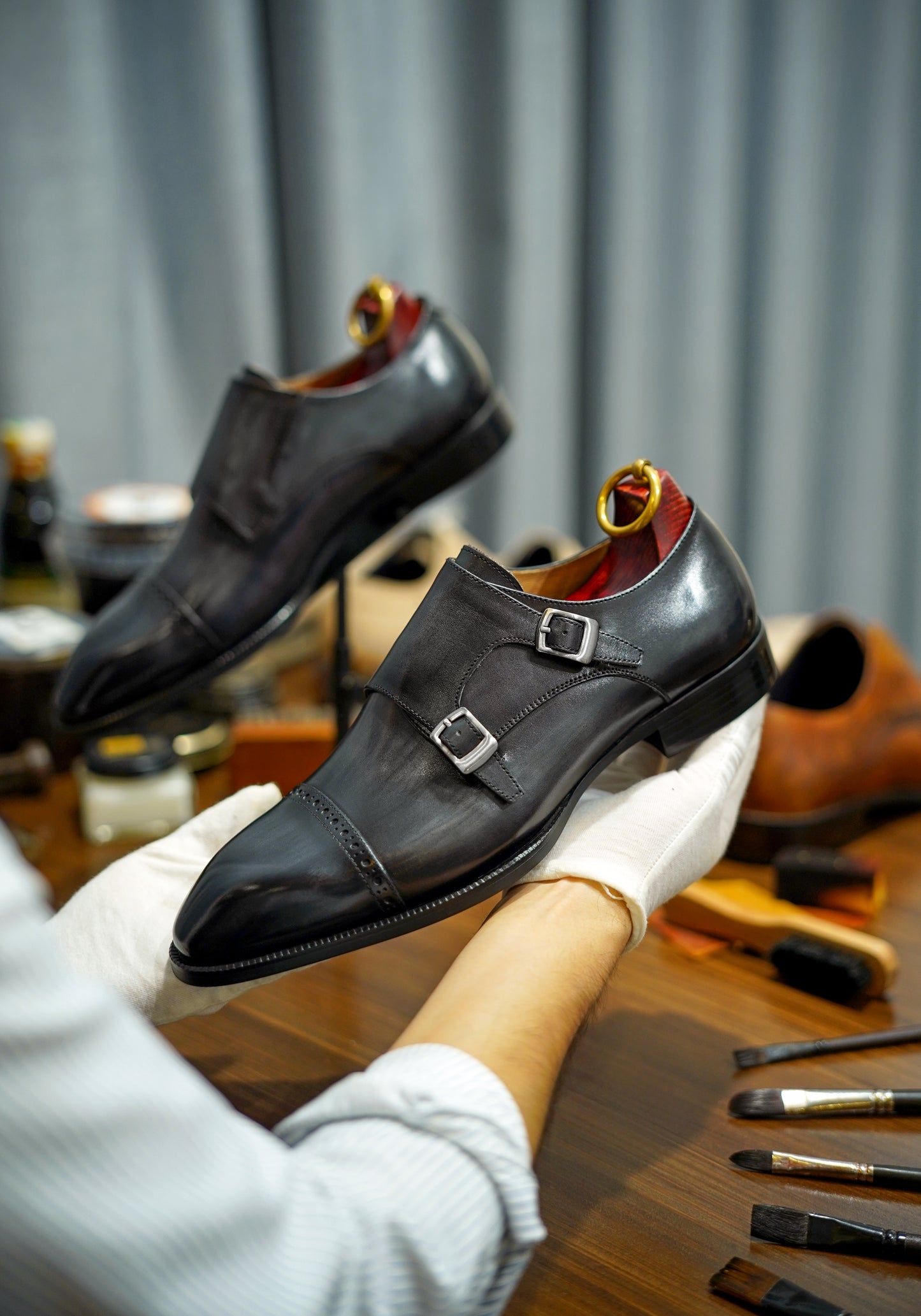 Italian Design / Original Leather Shoes