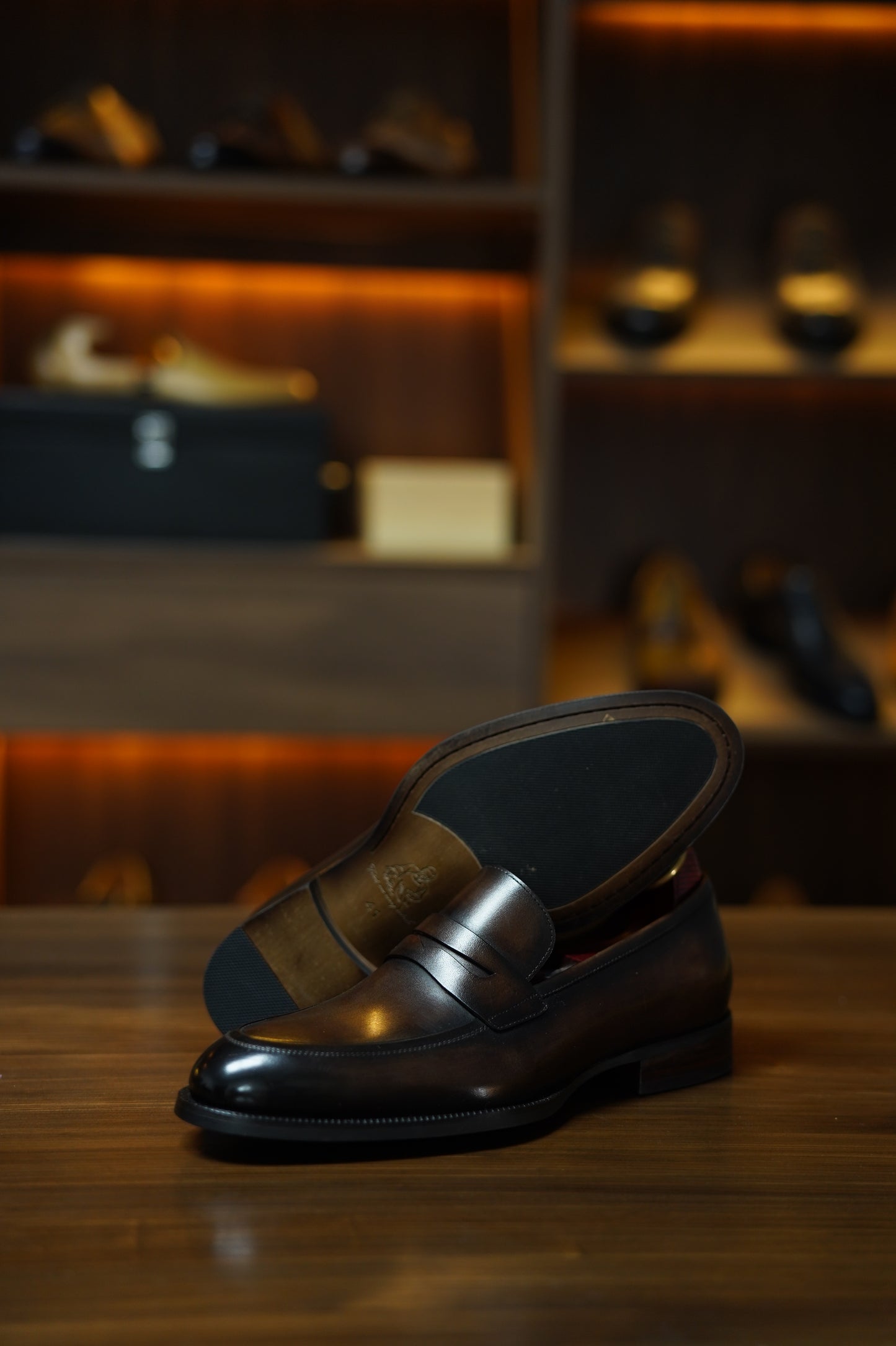 Italian Design / Original Leather Shoes